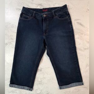 EUC Wrangler Women's Mid-Rise Cuffed Capri Long Shorts Jeans Size 12